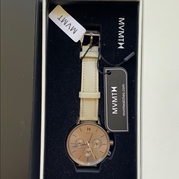 Watch - Picture 2 of 2